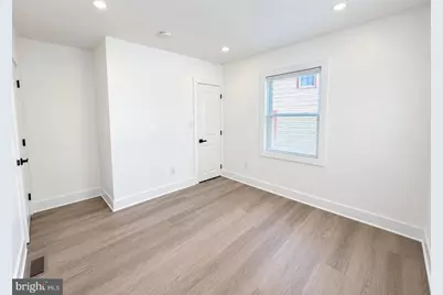 49 E Buckingham Avenue, Mount Ephraim, NJ 08059 - Photo 6