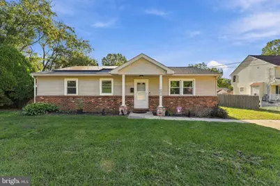 132 E Taunton Avenue, Berlin, NJ 08091 - Photo 2