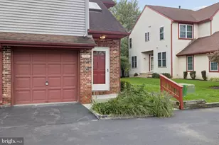 736 Chanticleer Dr, Cherry Hill, NJ 08003 - Photo 2
