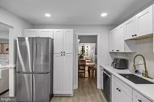 117 Greensward Ln, Cherry Hill, NJ 08002 - Photo 10