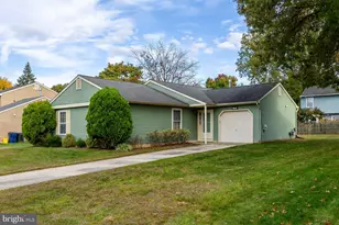13 Millbank Ln, Voorhees, NJ 08043 - Photo 2