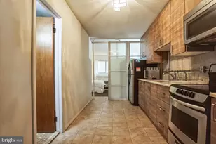 106 W Wisteria Rd, Wildwood, NJ 08260 - Photo 8