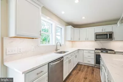 70 W Rising Sun Dr, Ocean View, NJ 08230 - Photo 10