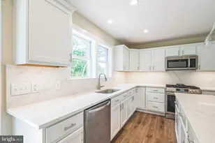 70 W Rising Sun Dr, Ocean View, NJ 08230 - Photo 10