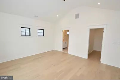 331 W 16th Avenue, Wildwood, NJ 08260 - Photo 34