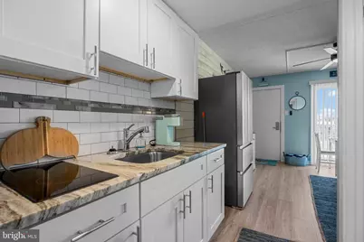 301-309 Ocean Ave #305, North Wildwood, NJ 08260 - Photo 12