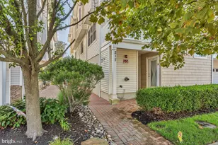 217 E Spencer Ave, Wildwood, NJ 08260 - Photo 2