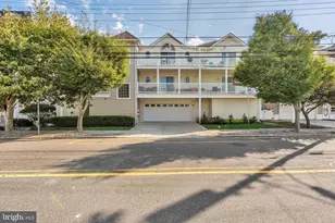 217 E Spencer Ave, Wildwood, NJ 08260 - Photo 1