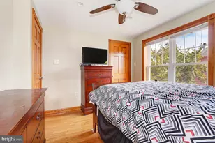 208 E Maple Ave, Wildwood, NJ 08260 - Photo 10