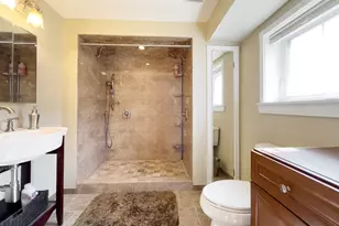 208 E Maple Ave, Wildwood, NJ 08260 - Photo 6