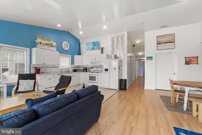 220 E Poplar Avenue #203, Wildwood, NJ 08260 - Photo 10
