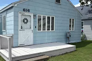 616 W Spruce Ave, North Wildwood, NJ 08260 - Photo 1