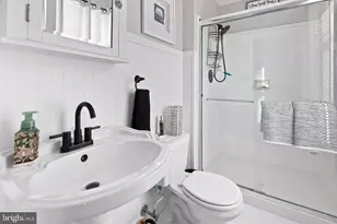 644 W Pine Ave, North Wildwood, NJ 08260 - Photo 14