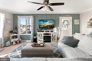 644 W Pine Ave, North Wildwood, NJ 08260 - Photo 8