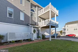 644 W Pine Ave, North Wildwood, NJ 08260 - Photo 2