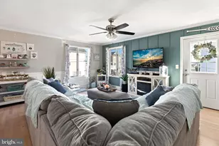 644 W Pine Ave, North Wildwood, NJ 08260 - Photo 10