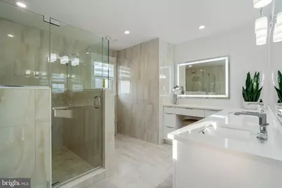 901 S Commonwealth #SOUTH UNIT, Strathmere, NJ 08248 - Photo 32