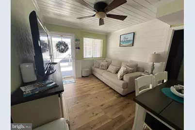 310 E Hand #4, Wildwood, NJ 08260 - Photo 4