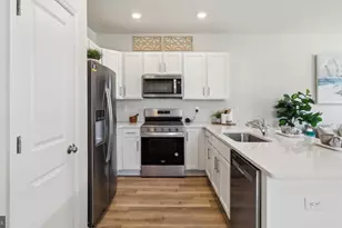 126 W Montgomery Ave, Wildwood, NJ 08260 - Photo 18