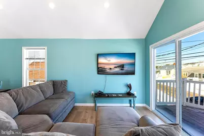 536 W Maple Avenue, Wildwood, NJ 08260 - Photo 4