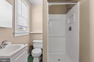 120 E Schellenger Ave, Wildwood, NJ 08260 - Photo 10