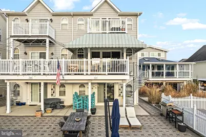 536 W Montgomery Avenue, Wildwood, NJ 08260 - Photo 2