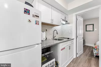 422 Farragut Road #201, Wildwood, NJ 08260 - Photo 10