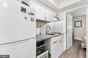 422 Farragut Rd, Wildwood, NJ 08260 - Photo 10