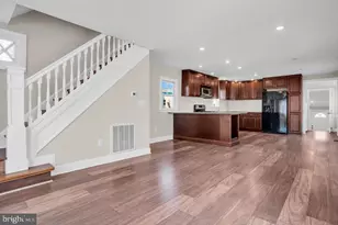 113 W Roberts Ave, Wildwood, NJ 08260 - Photo 4