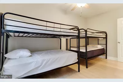 217-221 E Burk Avenue, Wildwood, NJ 08260 - Photo 10