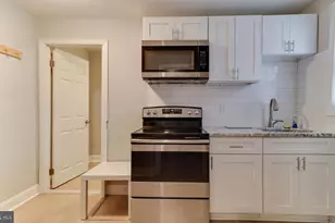 217-221 E Burk Ave, Wildwood, NJ 08260 - Photo 16