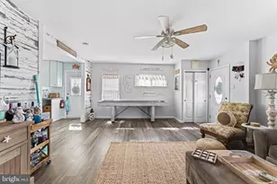 219 W 10th Ave, Wildwood, NJ 08260 - Photo 8