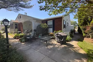1310 Virginia Ave, Cape May, NJ 08204 - Photo 2