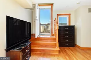 208 E Maple Ave, Wildwood, NJ 08260 - Photo 16