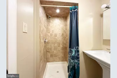 208 E Maple Avenue, Wildwood, NJ 08260 - Photo 46