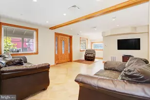 208 E Maple Ave, Wildwood, NJ 08260 - Photo 28