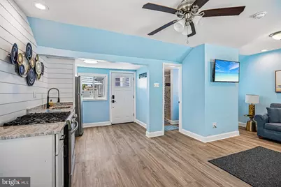 315 W Burk Avenue, Wildwood, NJ 08260 - Photo 18