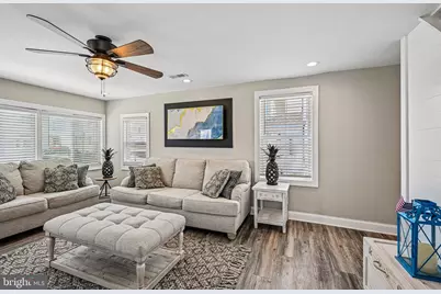 315 W Burk Avenue, Wildwood, NJ 08260 - Photo 8