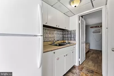 1000 John F Kennedy Boulevard #203, Wildwood, NJ 08260 - Photo 8