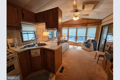 516 Route 9 #F-13, Marmora, NJ 08223 - Photo 4