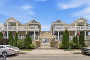 110 E Poplar Ave, Wildwood, NJ 08260 - Photo 1