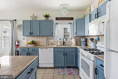 110 E Poplar Avenue #103, Wildwood, NJ 08260 - Photo 12