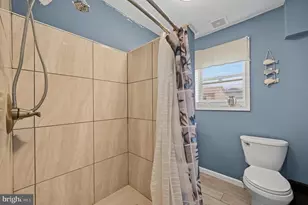 523 W Maple Ave, Wildwood, NJ 08260 - Photo 14