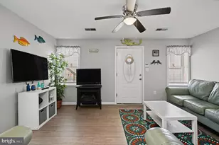 523 W Maple Ave, Wildwood, NJ 08260 - Photo 10