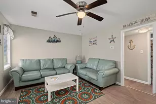 523 W Maple Ave, Wildwood, NJ 08260 - Photo 12
