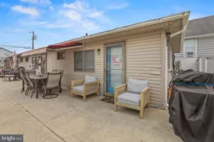 112 E 21st Ave, Wildwood, NJ 08260 - Photo 2