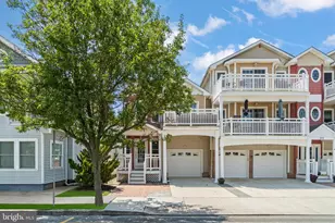 212 E Magnolia Ave, Wildwood, NJ 08260 - Photo 2