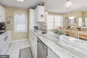 124 W Palm Rd, Wildwood, NJ 08260 - Photo 16