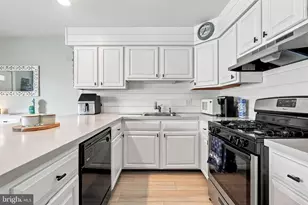 415 W Bennett Ave, Wildwood, NJ 08260 - Photo 22