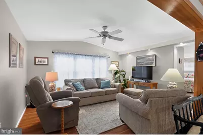 27 Buttercup Road, Wildwood, NJ 08260 - Photo 2